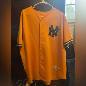 90’s Majestic Yankees jersey